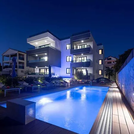 In Sv. Filip I Jakov 53580 Apartman