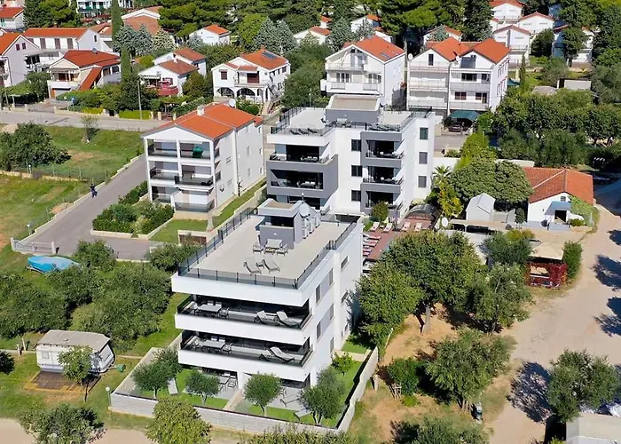 In Sv. Filip I Jakov 53580 סבטי פיליפ אי ג'קוב